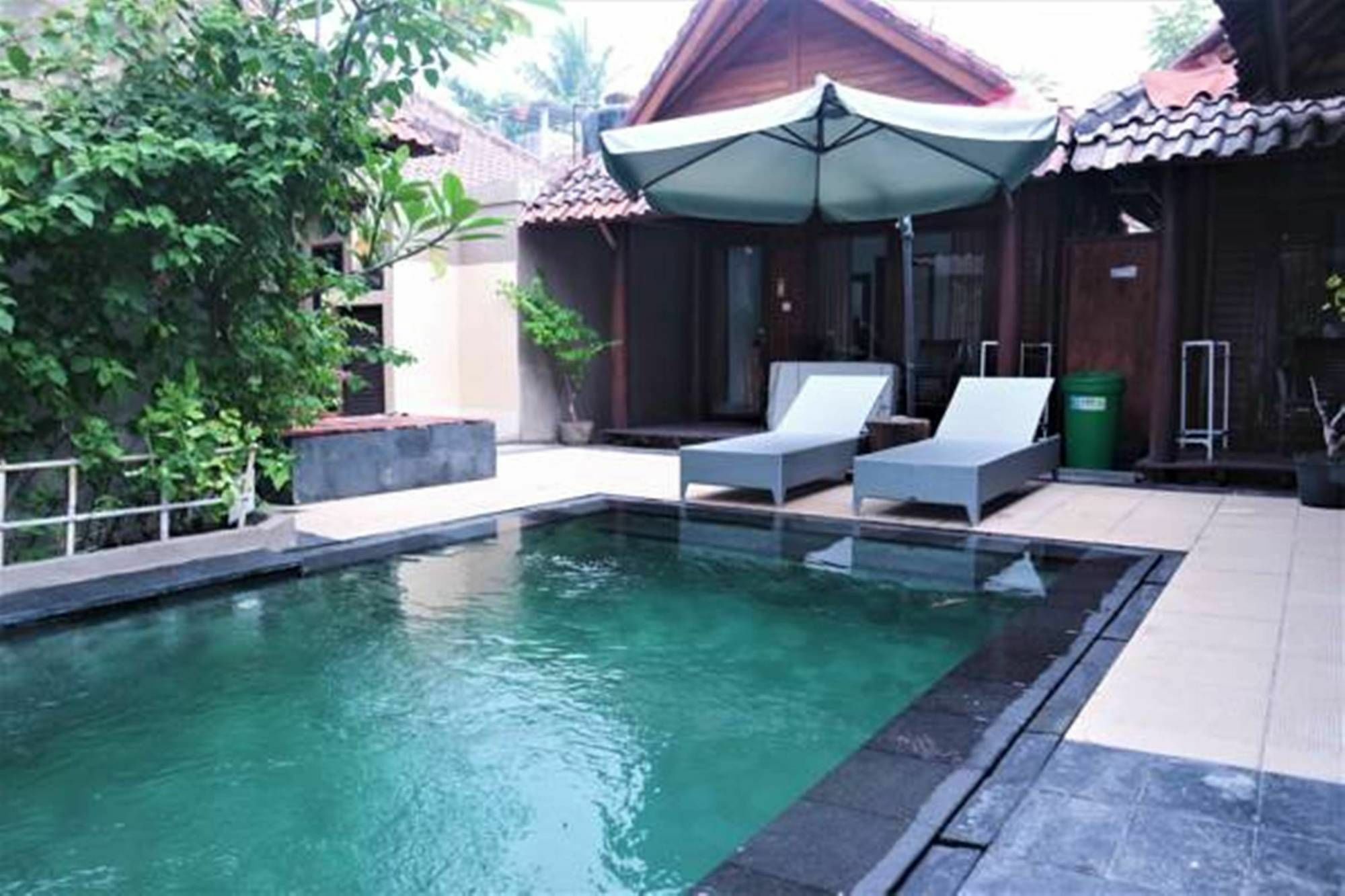 Drupadi Bungalows Gili Trawangan Esterno foto